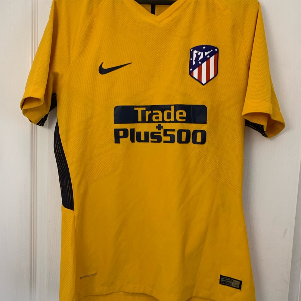 Atletico Madrid nike team issued jersey